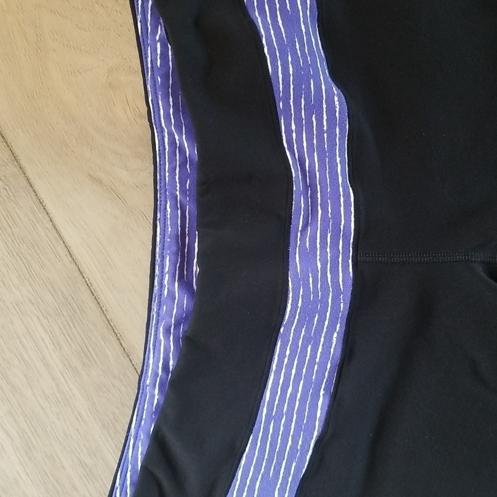 Lucy Power Max Cropped Leggings Sz Med View 2